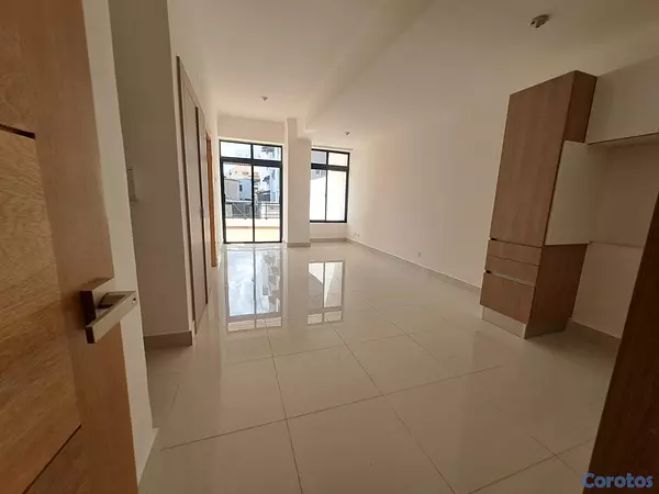 apartamentos - alquilo apartamento 2do piso con terraza en bella vista  4