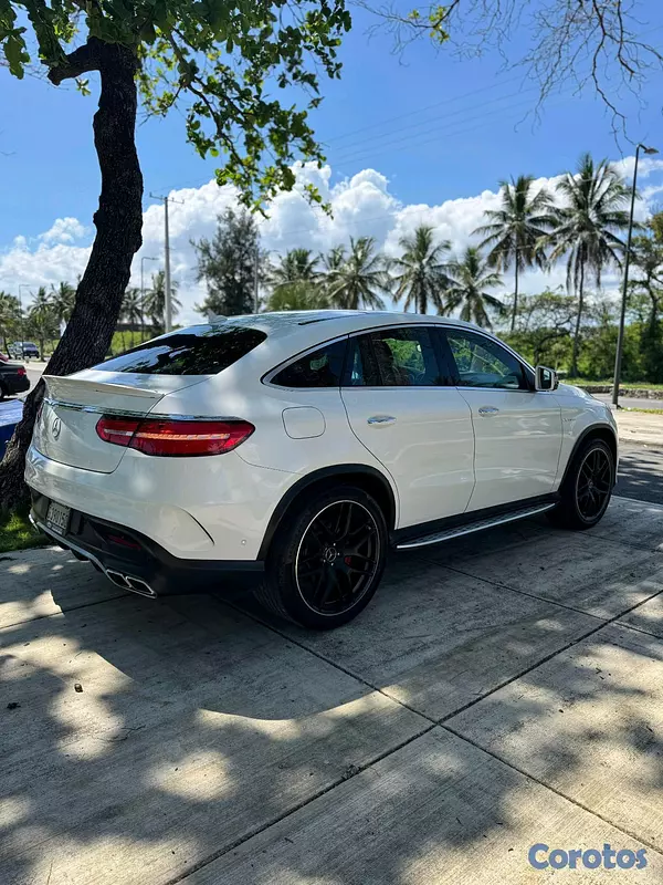 jeepetas y camionetas - Mercedes benz gle 63s 2017 2