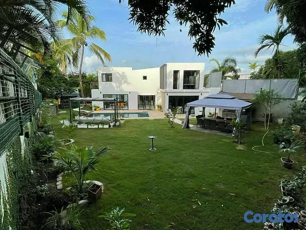 casas - Casa en venta en Las Praderas 2