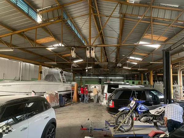 oficinas y locales comerciales - Nave en Evaristo 500 metros 4