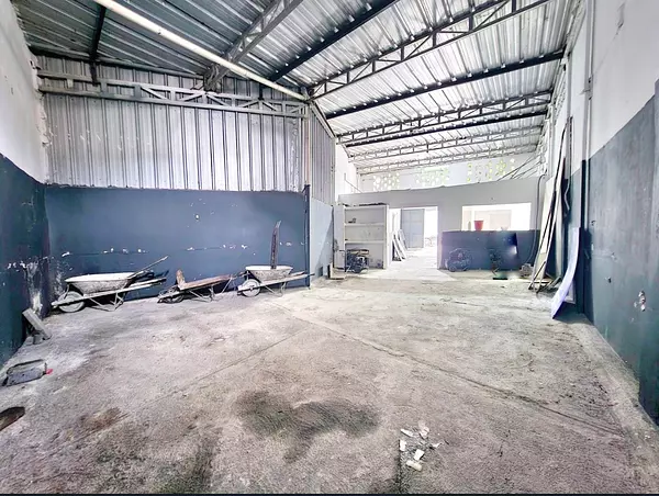 oficinas y locales comerciales - Nave en Herrera  7
