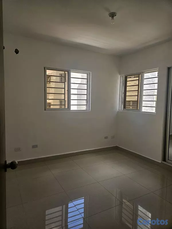 apartamentos - Vendo en Nuevas Terrazas swgundo nivel remodelado 9