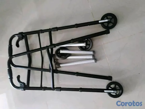 Salud y Equipamiento Médico - se vende andadores  2