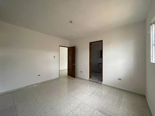 casas - Casa de dos niveles los rosales 8