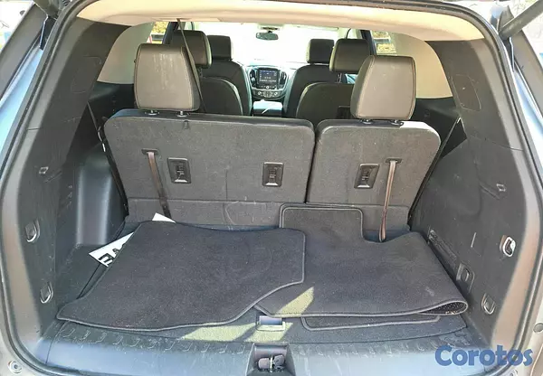 jeepetas y camionetas - CHEVROLET TRAVERSE LT 2020 9