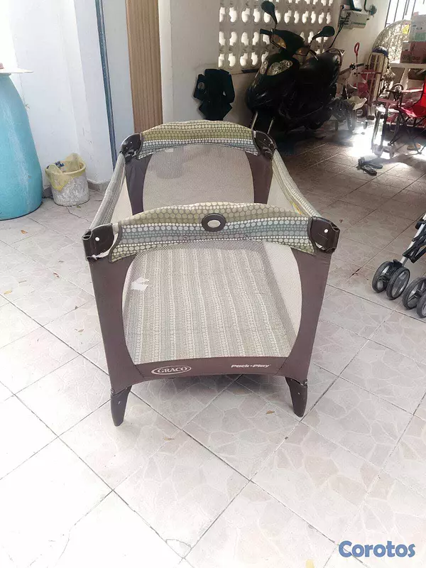 coches y sillas - Se vende Corral Graco en excelentes condiciones 3