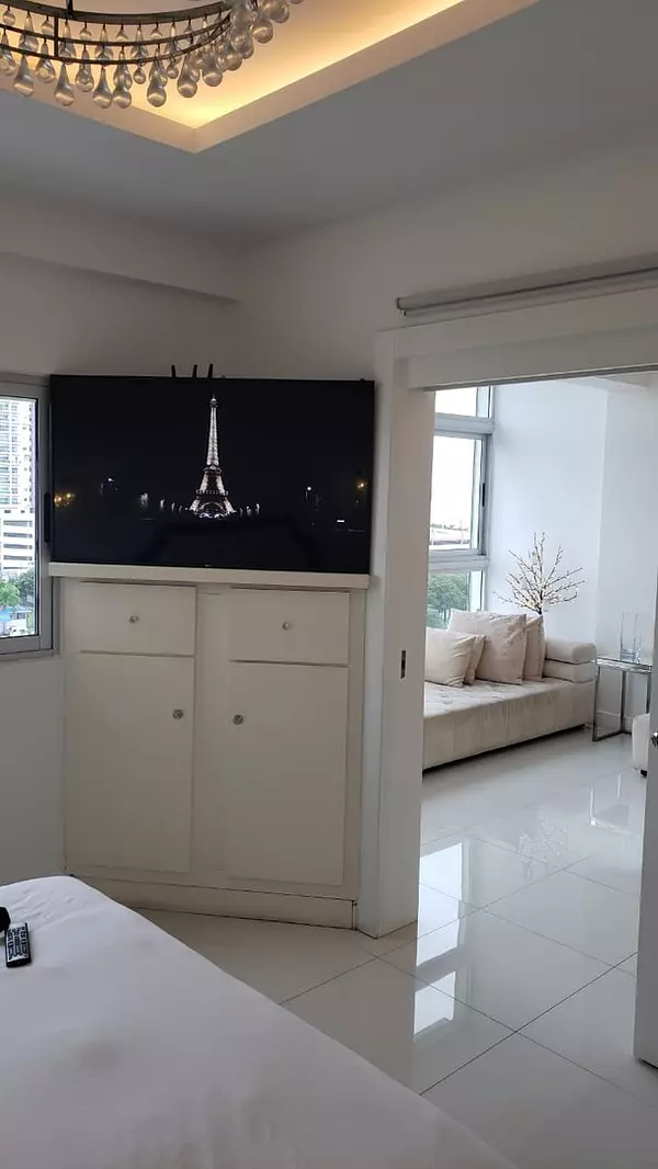 apartamentos - Apto. Amueblado en Bella Vista en Torre Villa Palmera, 1 hab. 
usd$1250.00 7