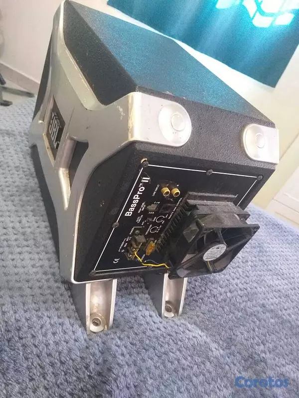 camaras y audio - SE VENDE SUBWOOFER JBL  3