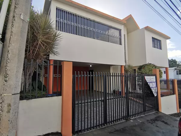 casas - Preciosa Vivienda en Urbanizacion Villa Noa,  Santiago 5