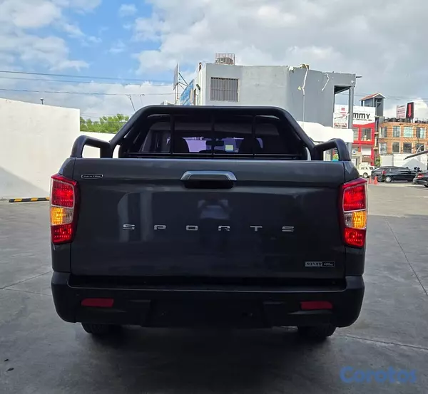 jeepetas y camionetas - KGM REXTON 2021 GRIS OSCURO DIESEL 6