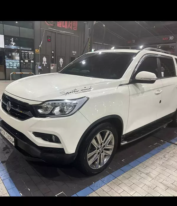 jeepetas y camionetas - KGM REXTON 2019 BLANCO DIESEL 7