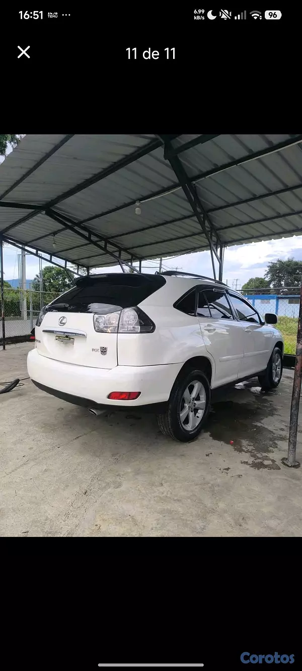 jeepetas y camionetas - 🚗 ¡Oportunidad! Toyota Lexus RX 330 2004 – Lujo, confiabilidad 3