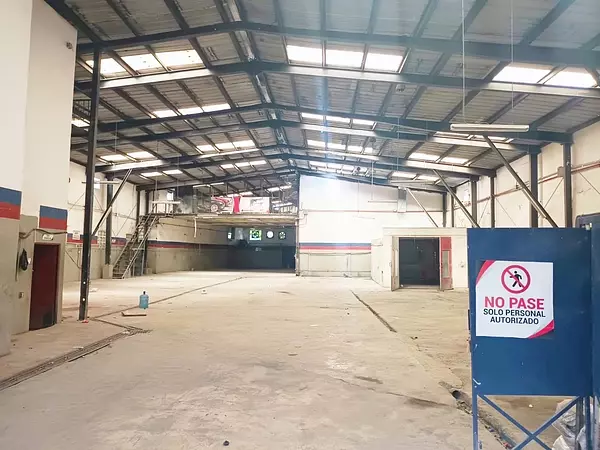 oficinas y locales comerciales - Nave en Venta en Quisqueya 5