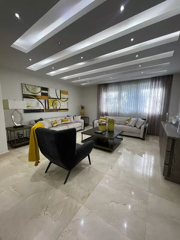 casas - Hermosa casa en el prestigioso sector de Cacicazgos con 759mts de construcción 2