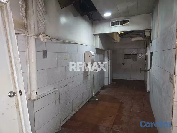 oficinas y locales comerciales - Local Comercial en ZONA COLONIAL 1