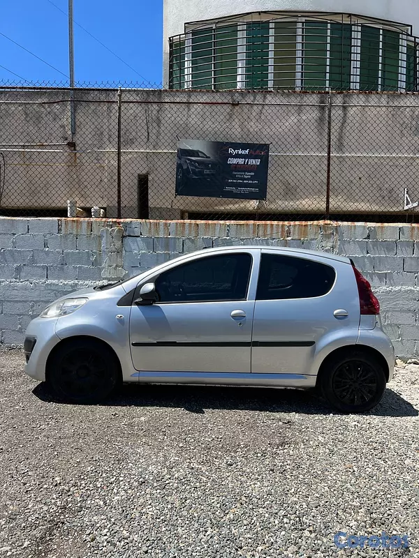carros - Peugeot 107 Trendy 2012 5