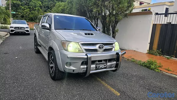 jeepetas y camionetas - Toyota hilux diésel 4x4 3