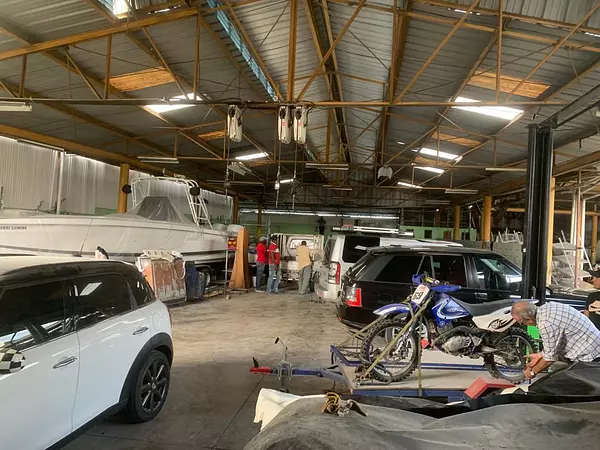 oficinas y locales comerciales - Nave en Evaristo 500 metros 5