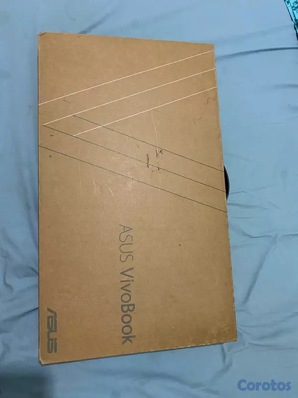 computadoras y laptops - VENDO LAPTOP IDEAL PARA ESTUDIANTE. POCO USO, PRECIO NEGOCIABLE.  10