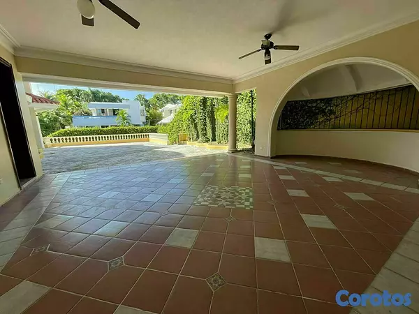 casas - Mansión De 3 Niveles En Zona Exclusiva De Los Ríos 6