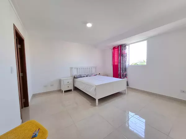 apartamentos - Vendo apartamento en la Independencia Km9. 8