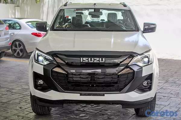 jeepetas y camionetas - Isuzu Dmax LSE 2027 3