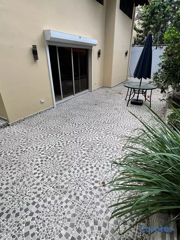 casas - CASA EN ALQUILER- ARROYO HONDO II, DISTRITO NACIONAL SANTO DOMINGO.  4