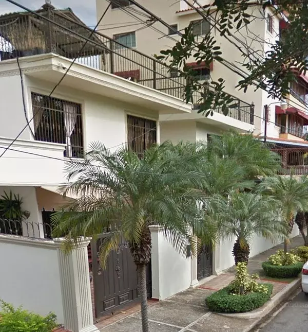 solares y terrenos - Vendo Casa solar en la del Mirador Sur,  a un paso de la Av. Anacaona. 2