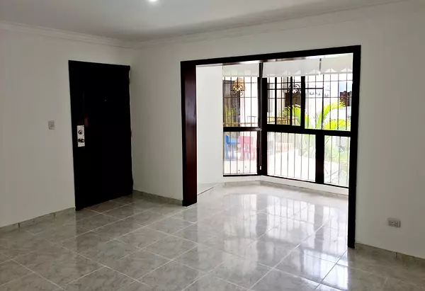 apartamentos - Vendo Apartamento145 metrosEnsanche Paraíso, 3cer nivel  3 habitaciones,  3