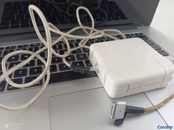computadoras y laptops - MacBook Pro 8