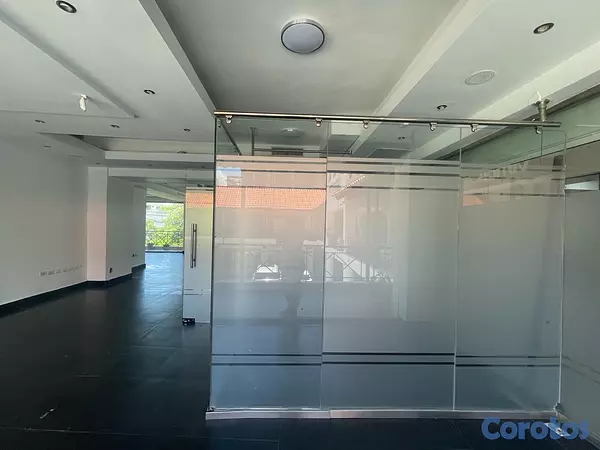 oficinas y locales comerciales - hermoso local en renta  3