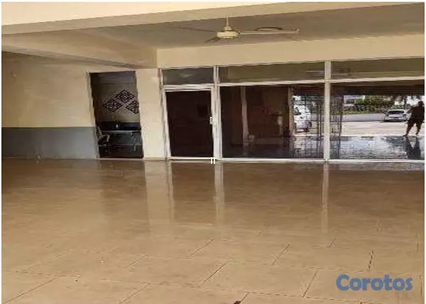 oficinas y locales comerciales - VENDO O ALQUILO Local Comercial de 485 Mts.2 en BA 6