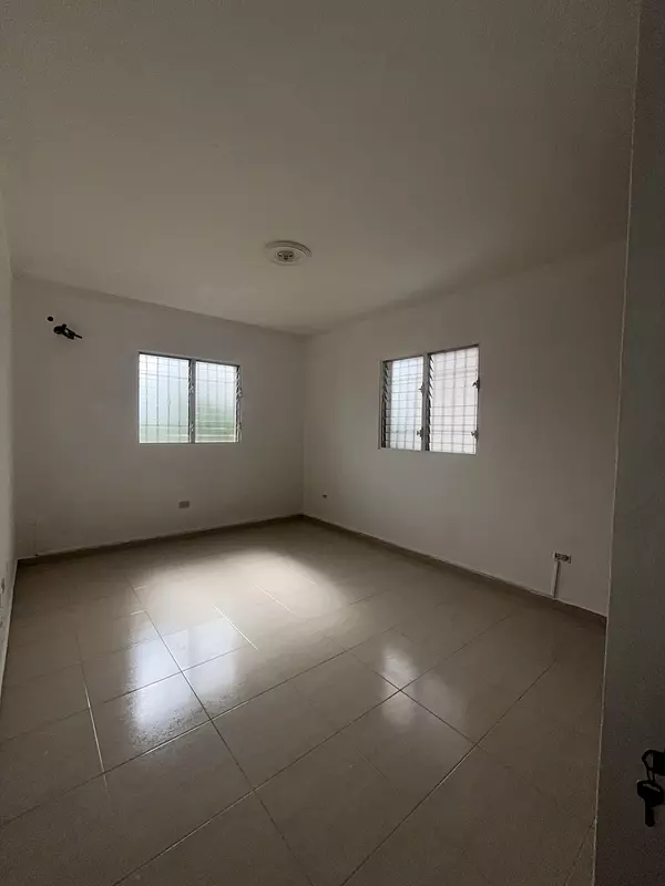 apartamentos - Apartamento en venta en 3er piso de mirador norte 4