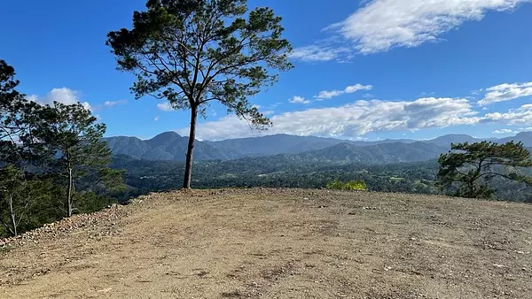 solares y terrenos - Construye la Villa de tus Sueños en Jarabacoa, Solares Disponibles 3