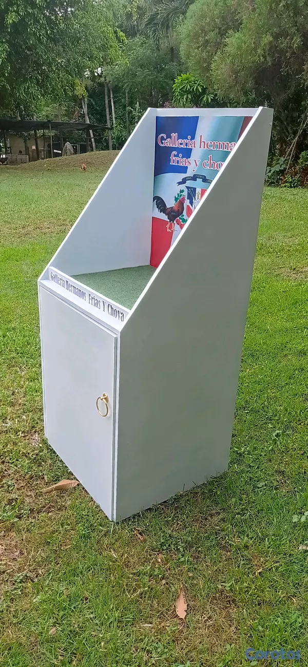 animales y mascotas - exhibidor para gallos con gavetas  3