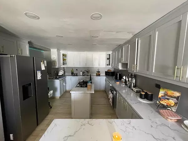 penthouses - VENDO PENTHOUSE LOS RESTAURADORES 
D.N 2