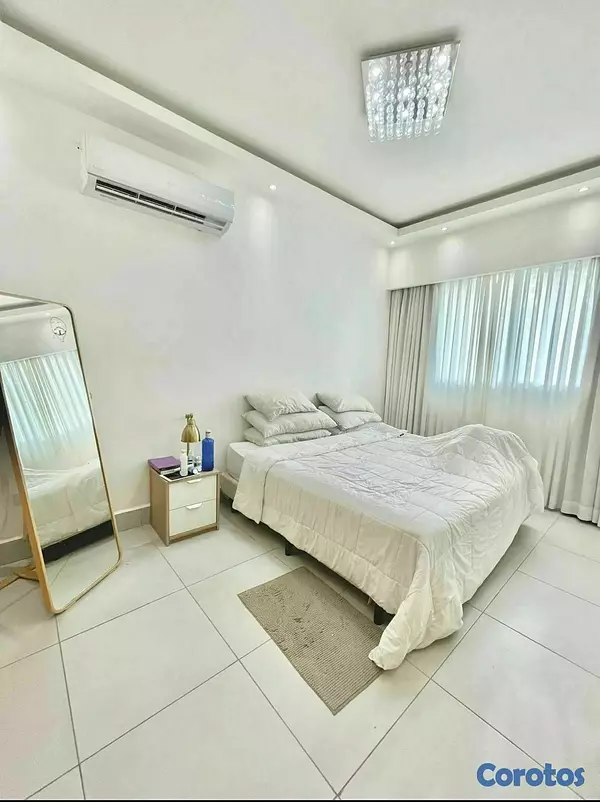 apartamentos - Ideal para Ejecutivo o Pareja lujosa Torre en Bella Vista solo Cliente Directo  4