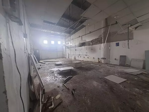 otros inmuebles - Alquilo Nave 1,200 mts con cuarto frio  en la Av. Monumental 
 5
