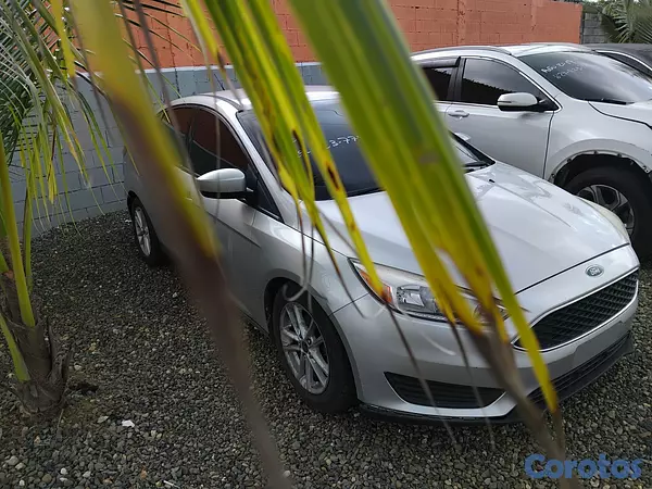carros - FORD FOCUS AÑO 2018 2