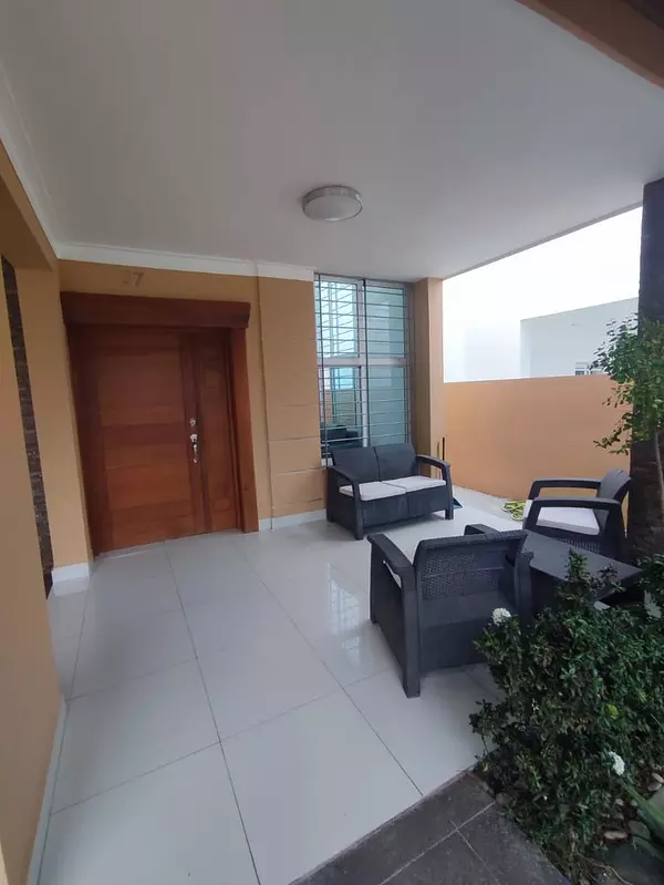 casas - Acogedora Casa en Proyecto Cerrado proximo a Jrdines del Norte  2