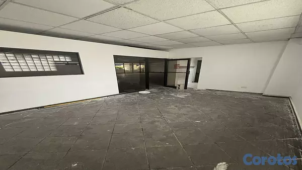 oficinas y locales comerciales - Alquiler Local Comercial Naco 2do piso 150Mts 3