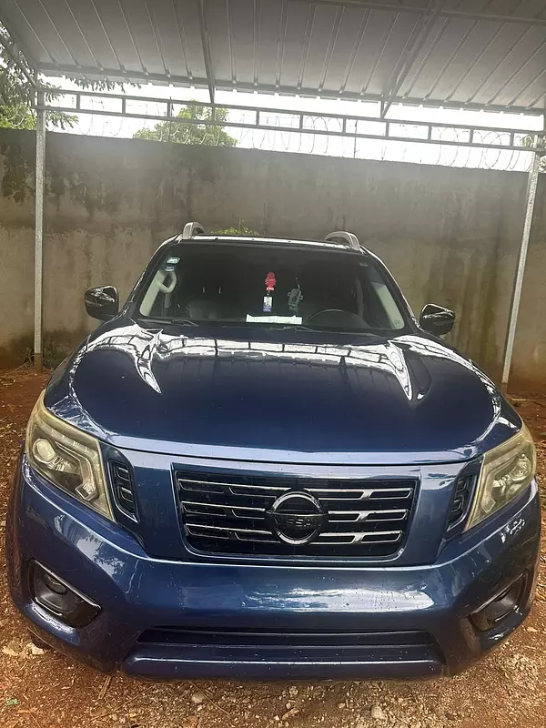 jeepetas y camionetas - Nissan frontier pro x 2022 8