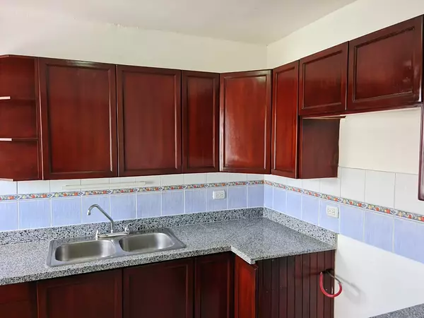 apartamentos - Vendo Apartamento145 metrosEnsanche Paraíso, 3cer nivel  3 habitaciones,  4