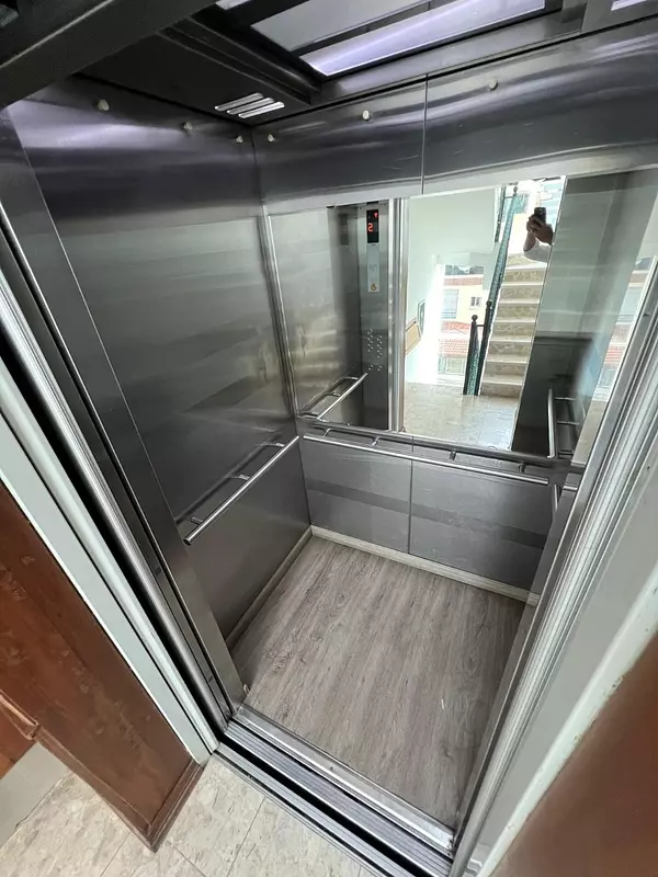 apartamentos - Apartamento en Alquiler, Evaristo Morales
USD900
 3