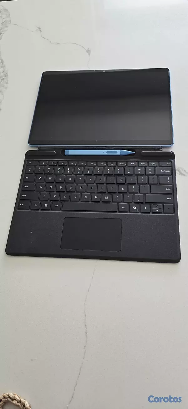 computadoras y laptops - Microsoft Surface pro 11th edition + Lapiz y Tecla 14
