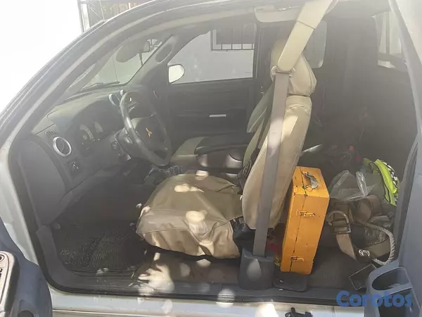 jeepetas y camionetas - Camioneta Mitsubishi Cabina y 1/2, 5