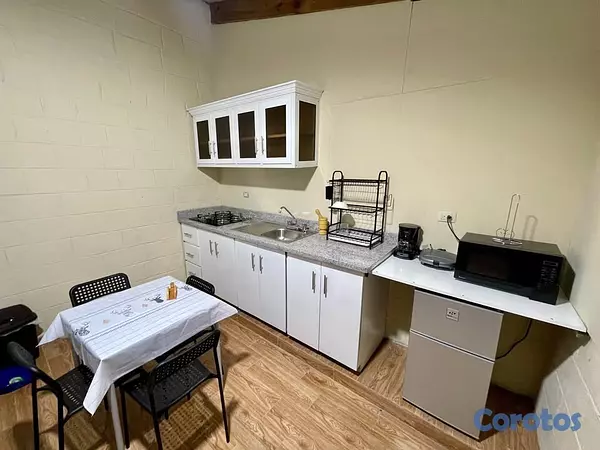 habitaciones y viviendas compartidas - Alquiler de Cabaña Townhouse Amueblado en Piedra Blanca, Jarabacoa - 1 hab, 1 ba 2