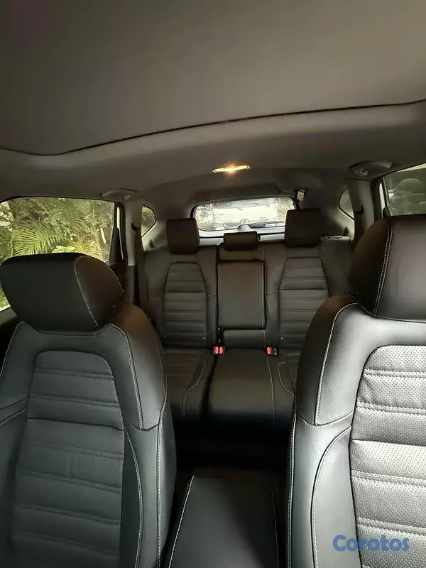 jeepetas y camionetas - Honda Crv año 2020 leather sunroof clean carfax  3