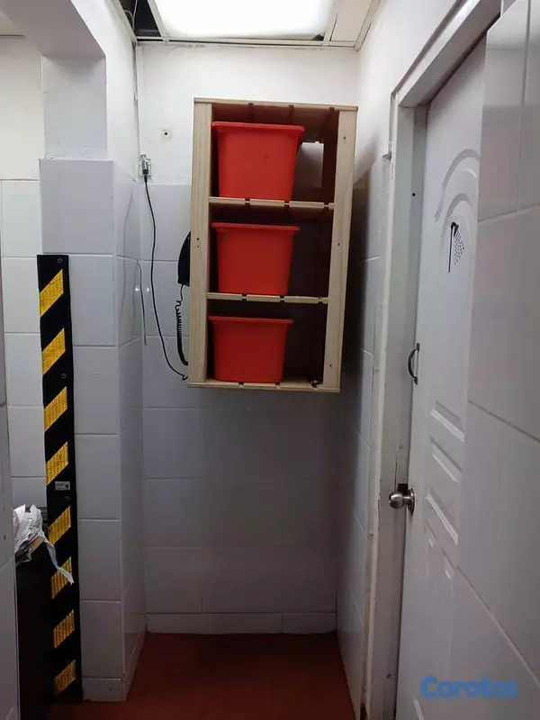 oficinas y locales comerciales - Alquiler de edificio comercial en villa consuelo  6