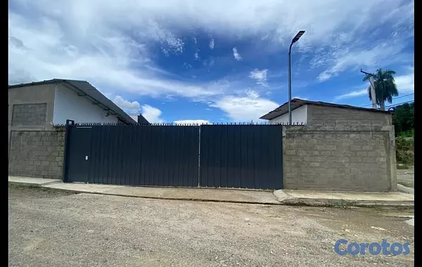 otros inmuebles - 🔵Alquilo Nave  377 mts en los Alcarrizos
 3
